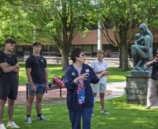 Shelly Nunno Evans conducts orientation with DPT Students in June 2025.